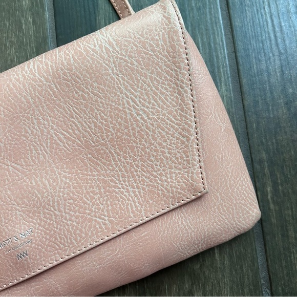 Matt & Nat Pebbled Vegan Leather Convertible Crossbody or Clutch Purse Salmon - Picture 4 of 10